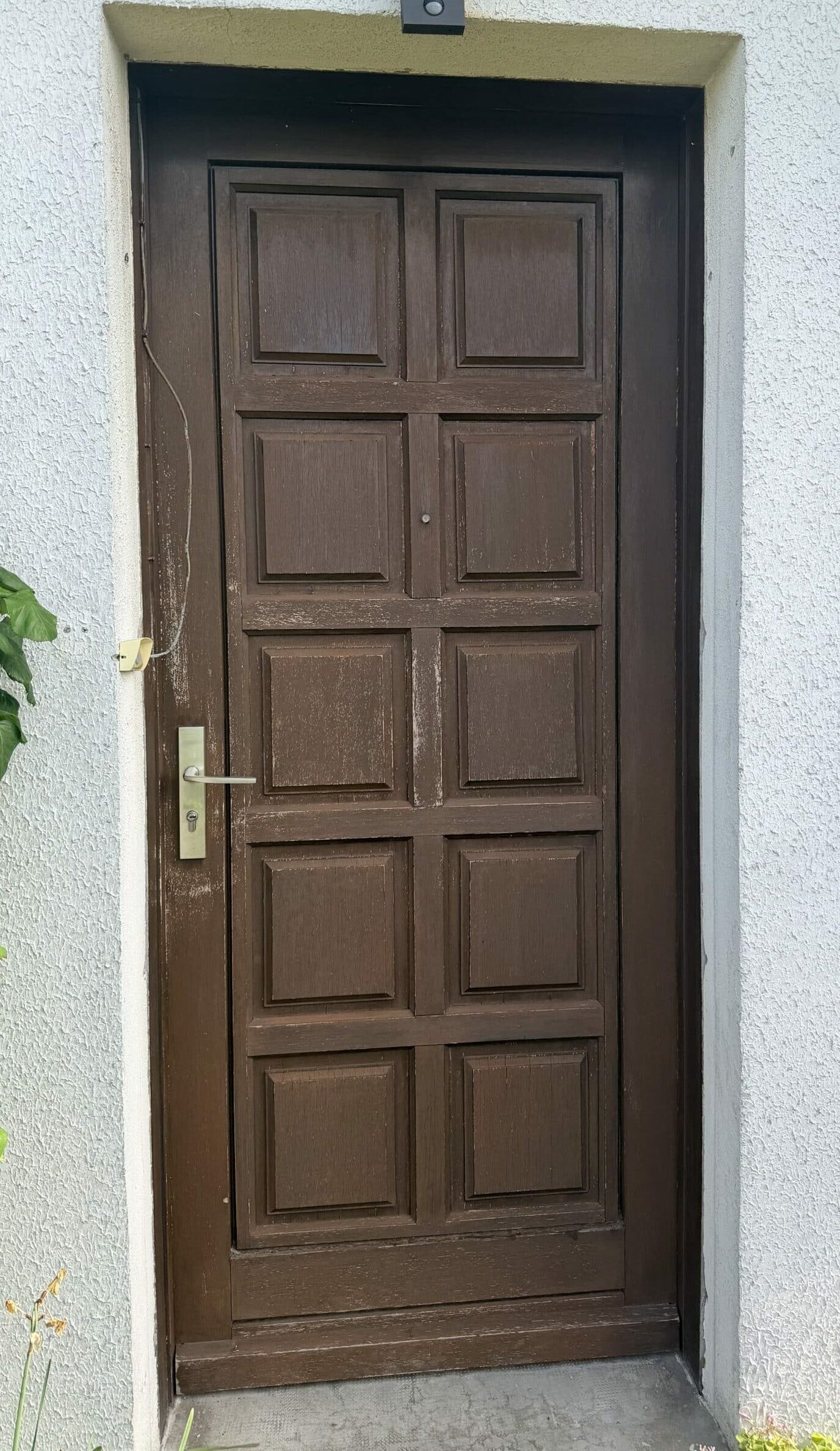 Porte d'entrée bleu avant